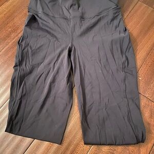 Fast and free Lululemon leggings 25”